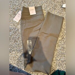 Olive skinny pants NWT